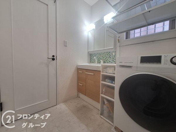 伊丹市鴻池３丁目の中古一戸建て