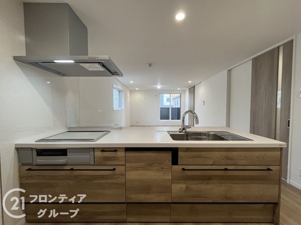 尼崎市大西町３丁目　新築一戸建て　全１区画