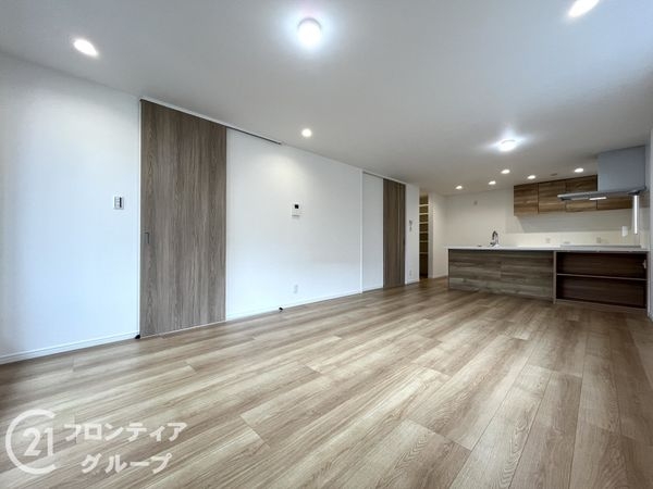 尼崎市大西町３丁目　新築一戸建て　全１区画