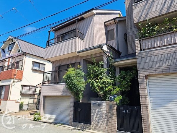 尼崎市東園田町3丁目　中古一戸建て