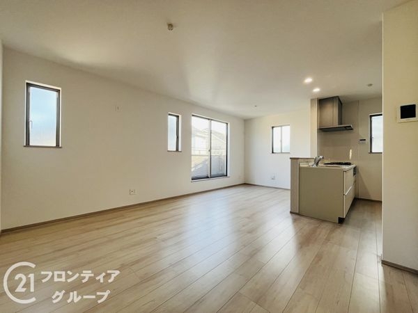 伊丹市南鈴原２丁目　新築一戸建て　全１区画