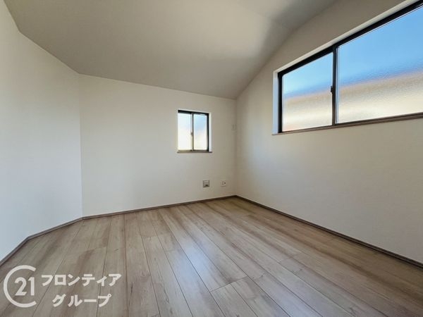 伊丹市南鈴原２丁目　新築一戸建て　全１区画