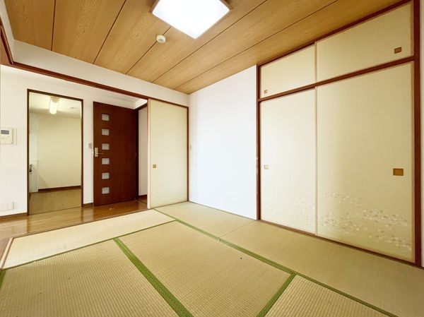 西宮マリナパークシティ・杜のまち2番館 中古マンション(子供部屋)