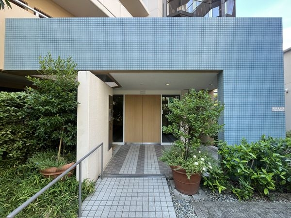 西宮マリナパークシティ・杜のまち2番館 中古マンション(エントランス)