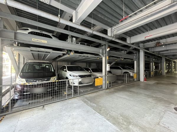 西宮マリナパークシティ・杜のまち2番館 中古マンション(駐車場)