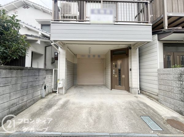 尼崎市東難波町4丁目の中古一戸建て(駐車場)