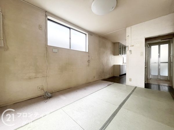 尼崎市東難波町4丁目の中古一戸建て(リビング)