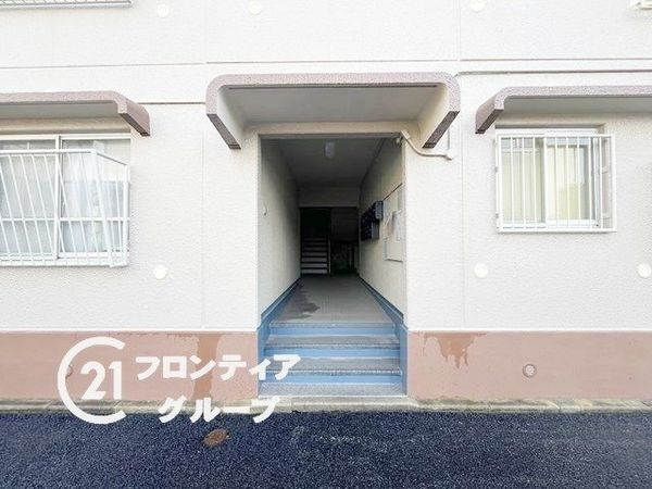 コープ野村伊丹昆陽A棟 中古マンション(エントランス)