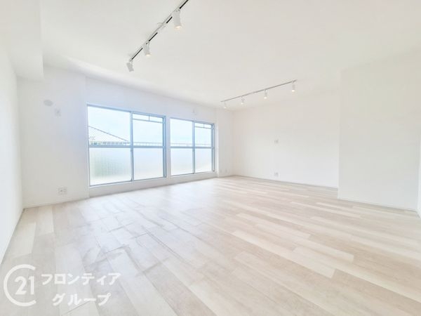 コープ野村伊丹昆陽A棟 中古マンション(リビング)