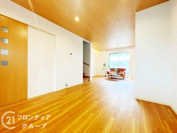 尼崎市西難波町６丁目　中古一戸建て