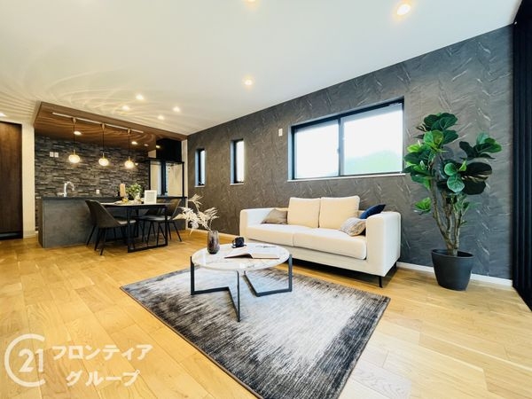 尼崎市西難波町１丁目　新築一戸建て　全１区画