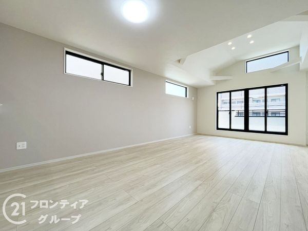 尼崎市大島１丁目　新築一戸建て　１期　１号棟