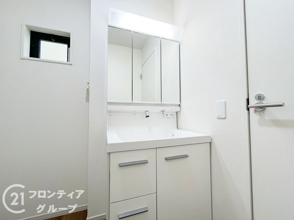 尼崎市大島１丁目　新築一戸建て　１期　３号棟