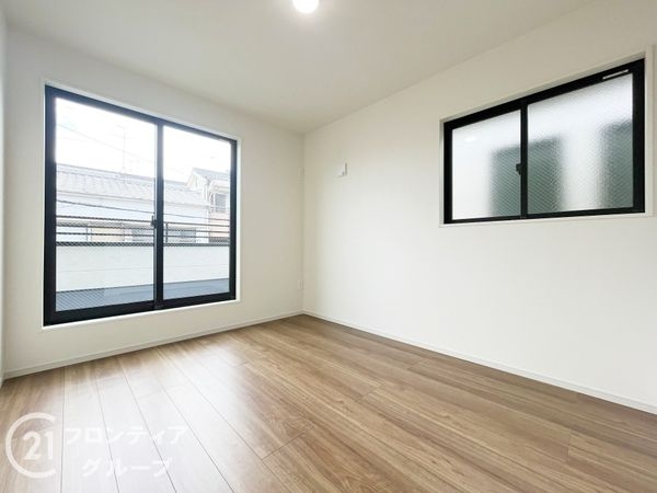 尼崎市大島１丁目　新築一戸建て　１期　３号棟