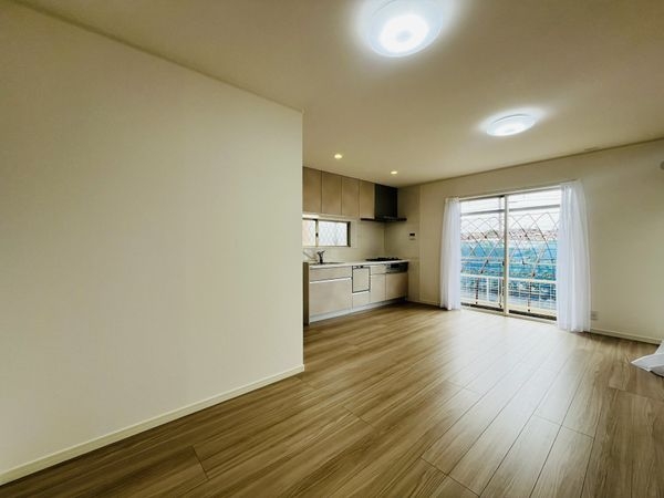 西宮市荒木町　中古一戸建て