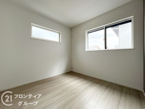 尼崎市西立花町４丁目　新築一戸建て　全１区画