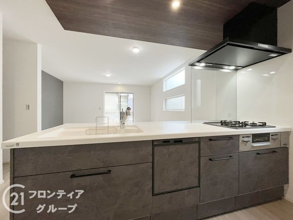 尼崎市西立花町４丁目　新築一戸建て　全１区画