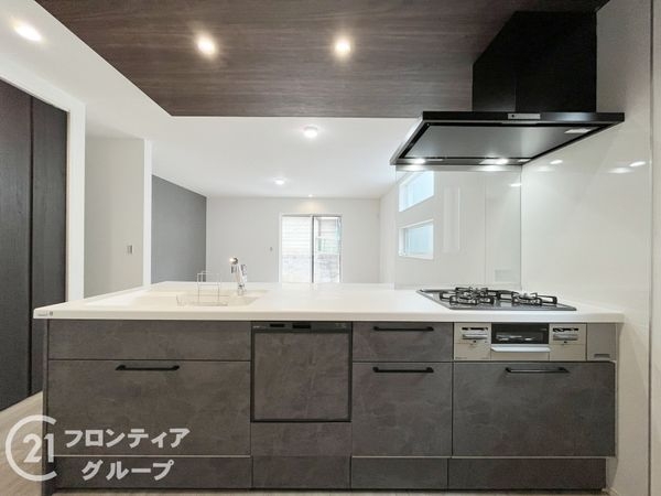 尼崎市西立花町４丁目　新築一戸建て　全１区画