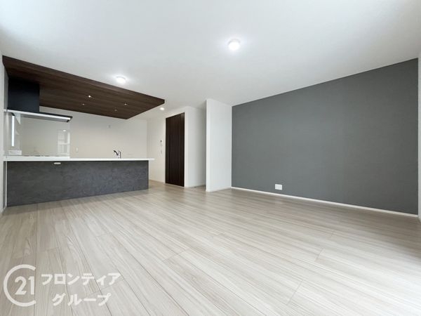 尼崎市西立花町４丁目　新築一戸建て　全１区画