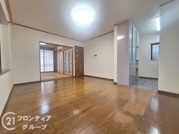 伊丹市荻野５丁目の中古一戸建て