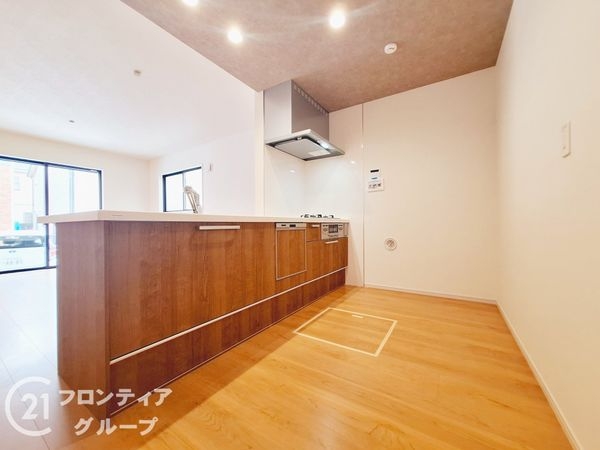 伊丹市池尻３丁目　新築一戸建て　１期　１号棟