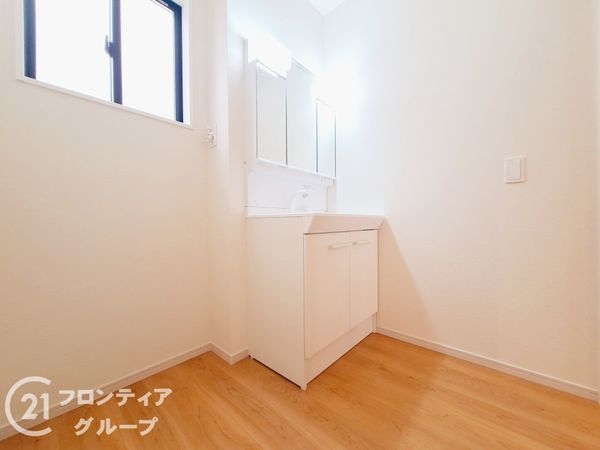 伊丹市池尻３丁目　新築一戸建て　１期　１号棟