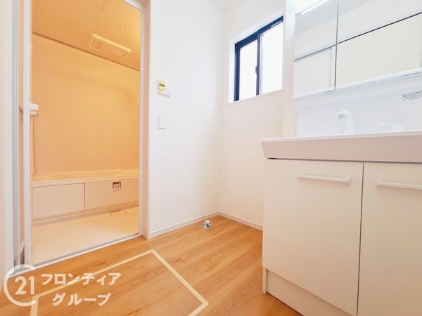 伊丹市池尻３丁目　新築一戸建て　１期　１号棟