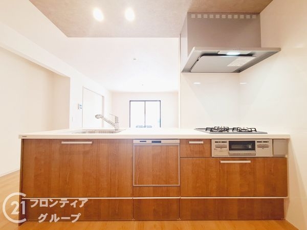 伊丹市池尻３丁目　新築一戸建て　１期　１号棟