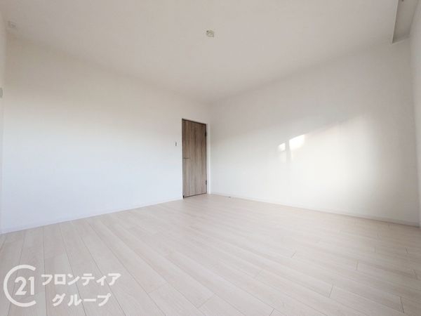 メゾン越木岩A棟　中古マンション