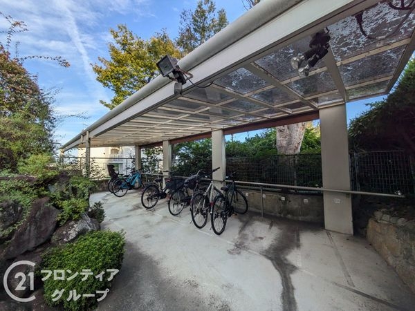 メゾン越木岩A棟　中古マンション
