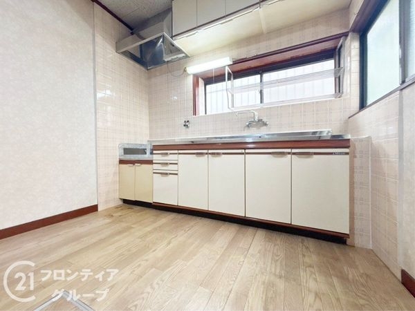 西宮市美作町の中古一戸建て