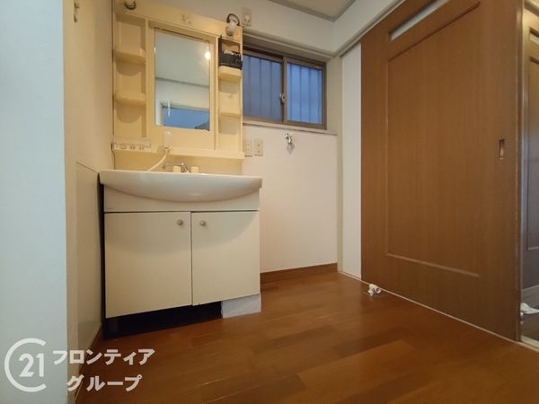 西宮市中島町の中古一戸建て