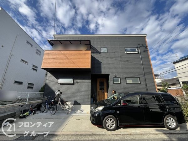 尼崎市瓦宮２丁目の中古一戸建て