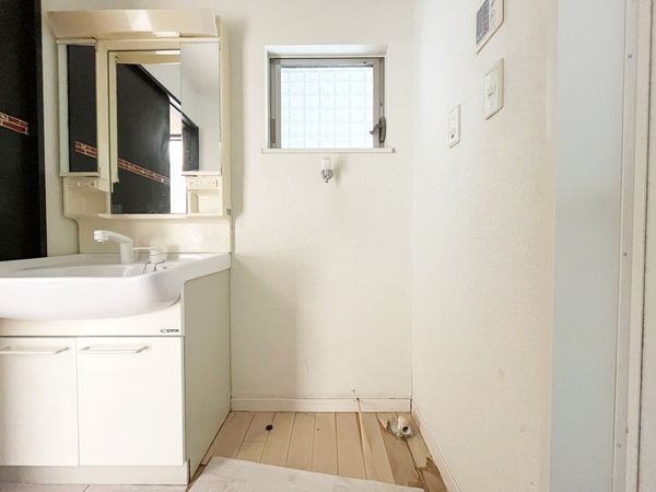 尼崎市南竹谷町１丁目の中古一戸建て