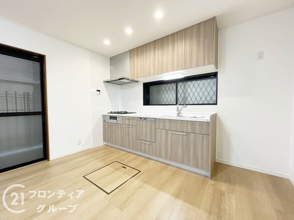 尼崎市稲葉荘４丁目の中古一戸建て