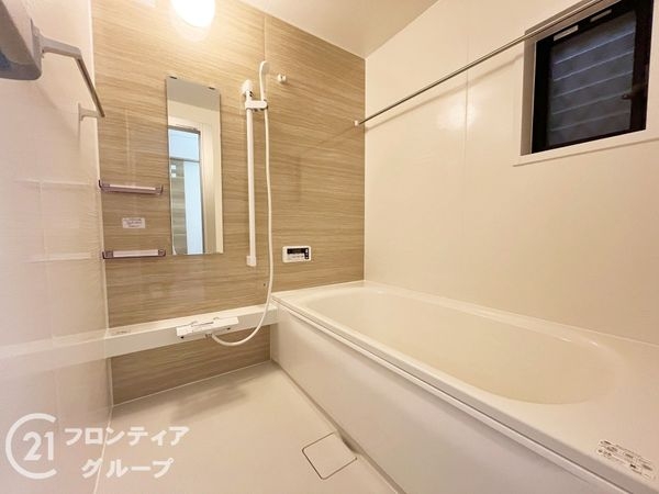 尼崎市稲葉荘４丁目の中古一戸建て