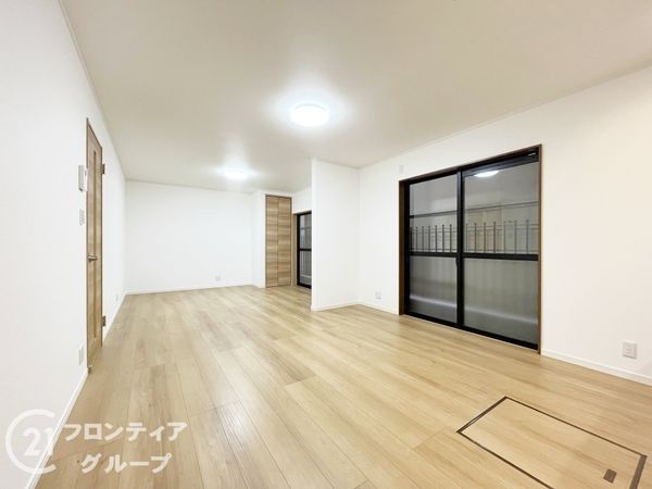 尼崎市稲葉荘４丁目の中古一戸建て