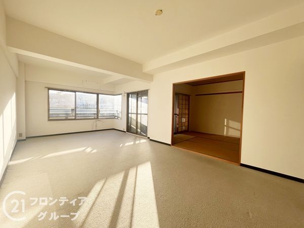 愛宕山ビューハイツ 中古マンション(リビング)