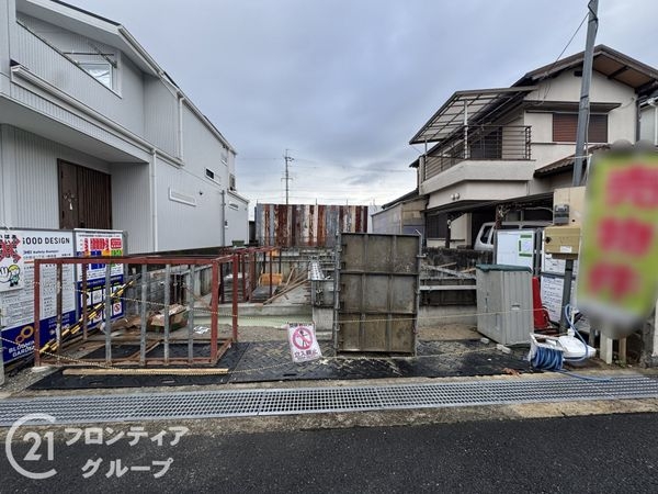 伊丹市中野北１丁目　新築一戸建て