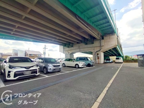 桜台ハイツ1号棟 中古マンション(駐車場)