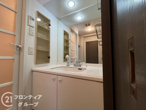 ギャラリーコートハイム西宮・樋ノ口 中古マンション(洗面台・洗面所)