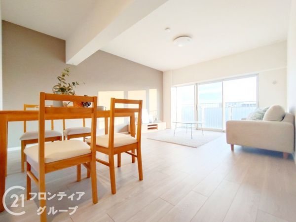 アイビーハイツ甲子園 中古マンション(リビング)