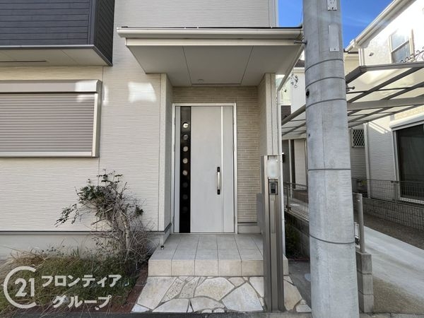 伊丹市北伊丹６丁目　中古一戸建て