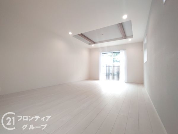 伊丹市御願塚７丁目　新築一戸建て　全１区画