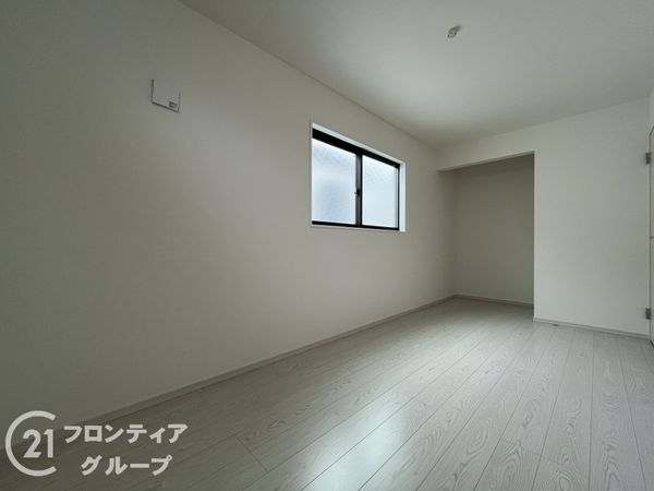 尼崎市塚口町６丁目　新築一戸建て　２期　２号棟