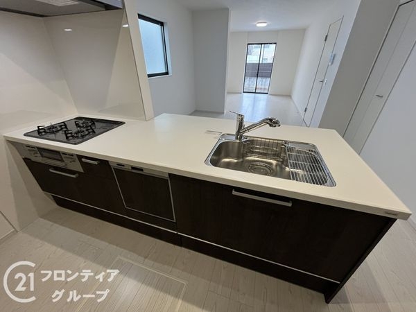 尼崎市塚口町６丁目　新築一戸建て　２期　２号棟