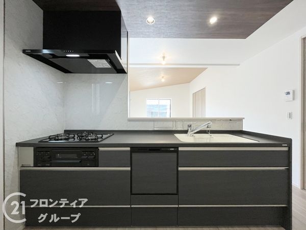 尼崎市東園田町３丁目　新築一戸建て