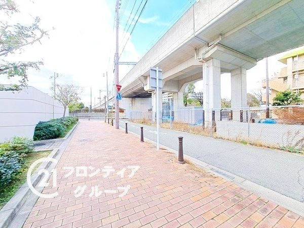 シャルマンフジスマート尼崎出屋敷駅前ステーショングリーン…