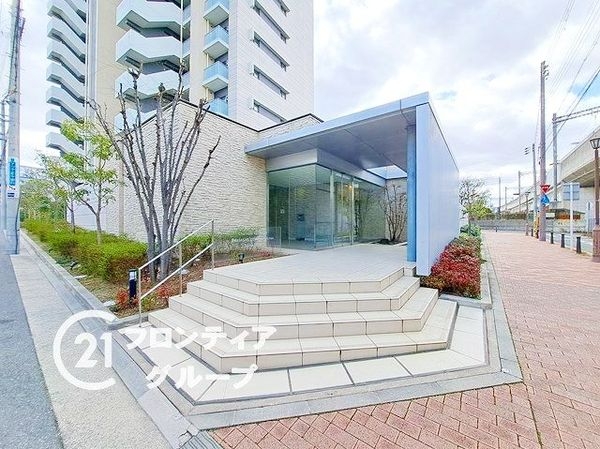 シャルマンフジスマート尼崎出屋敷駅前ステーショングリーン…