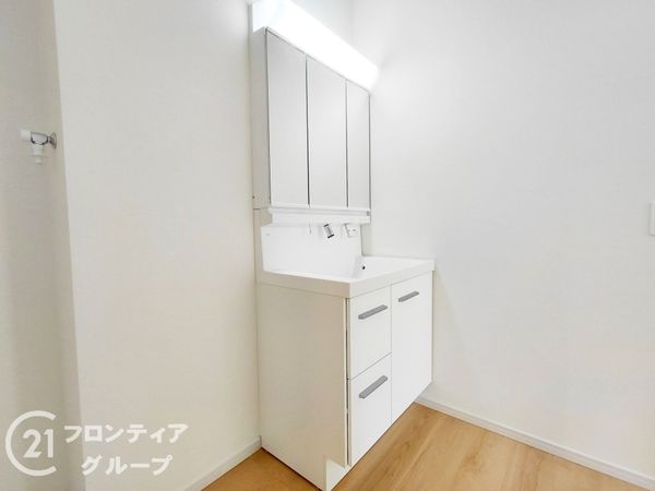 尼崎市武庫町３丁目　新築一戸建て　２期　１号棟